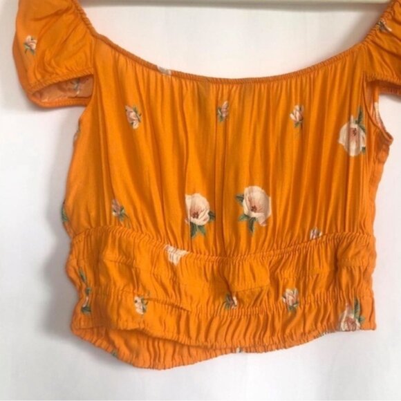 Zara Floral Cropped Top - Picture 2 of 3